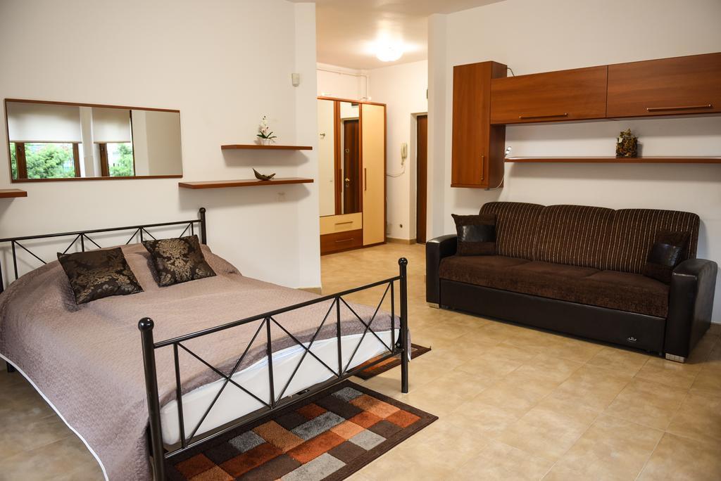 Modern Apartment Near City Center คลูจ-นาโปกา ภายนอก รูปภาพ