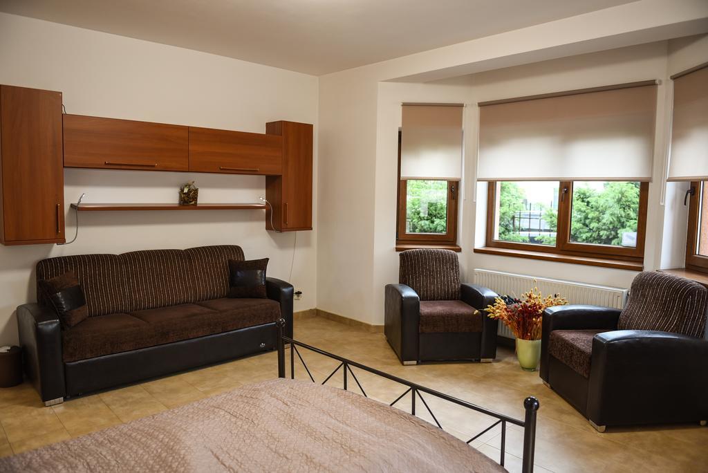 Modern Apartment Near City Center คลูจ-นาโปกา ภายนอก รูปภาพ